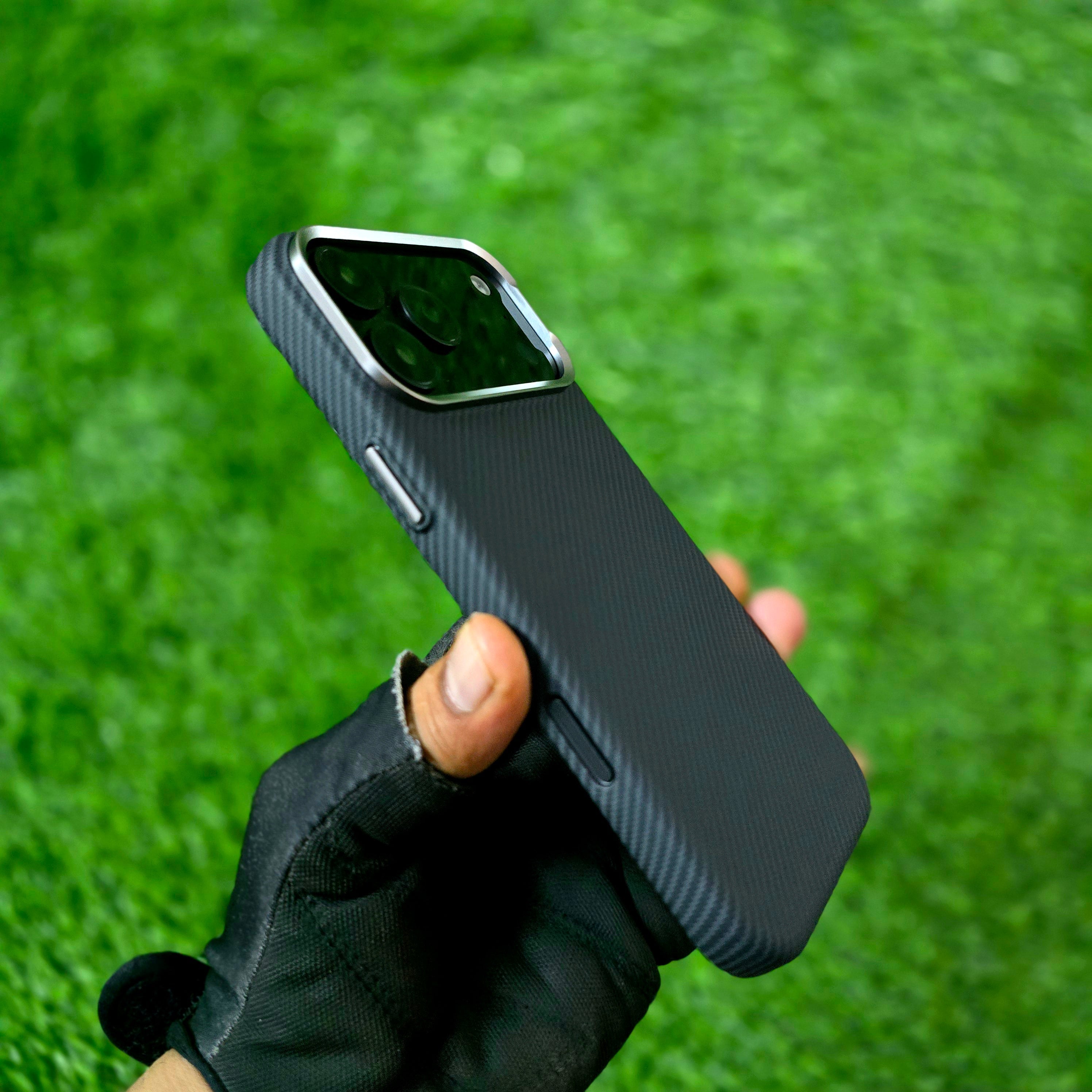 iPhone 17 Pro Carbon Case, 600D Carbon Fiber Texture Hard PC with Magsafe - Black